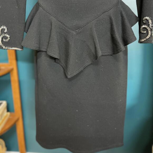 Vintage 1980s Adrienne Vittadini 100% Wool Embellished Peplum Dress size M - Picture 3 of 8